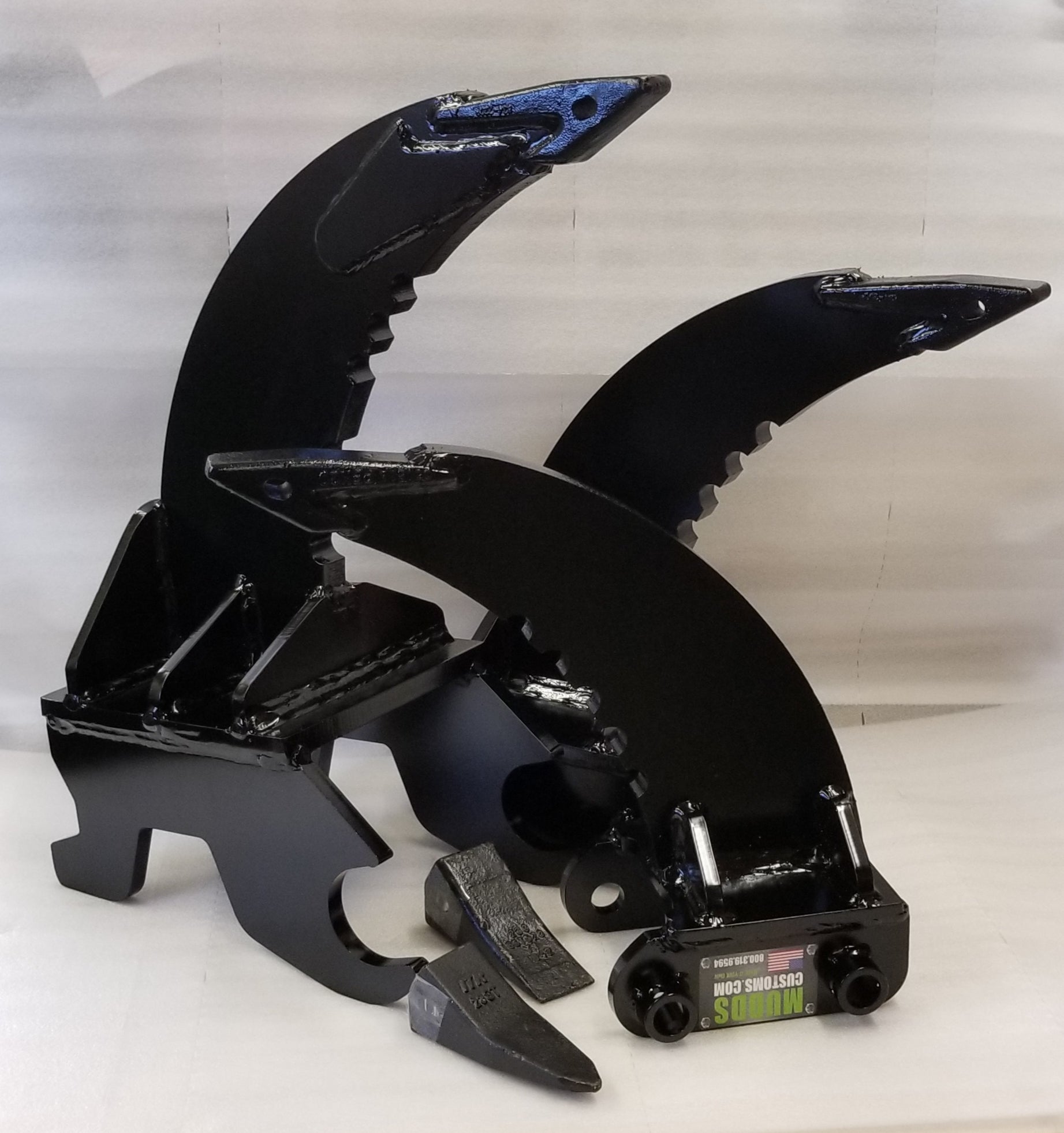 47,260,260B,270,370,375 Buckets/ Rippers/Tooth – Mudds Customs MFG